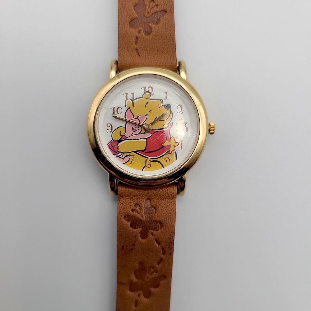 Vintage Disney  Winnie the Pooh Collectors Watch